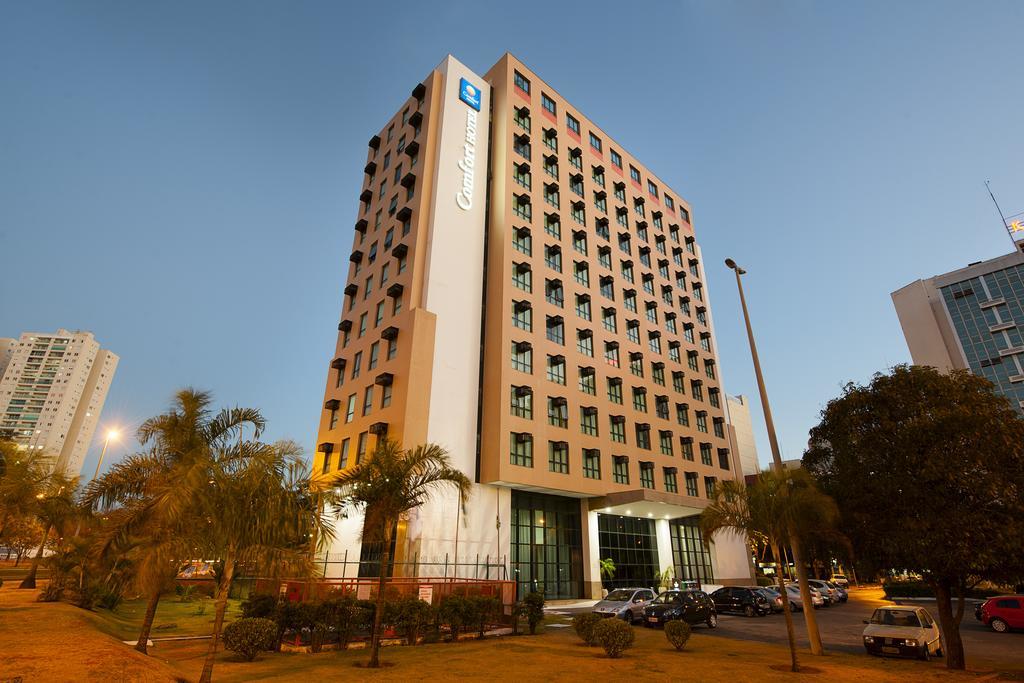 Comfort Hotel Тагуатинга Экстерьер фото