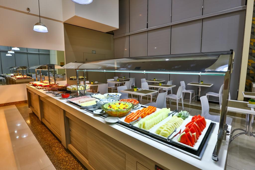 Comfort Hotel Тагуатинга Экстерьер фото