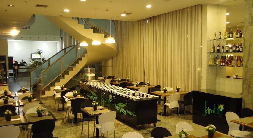 Comfort Hotel Тагуатинга Ресторан фото